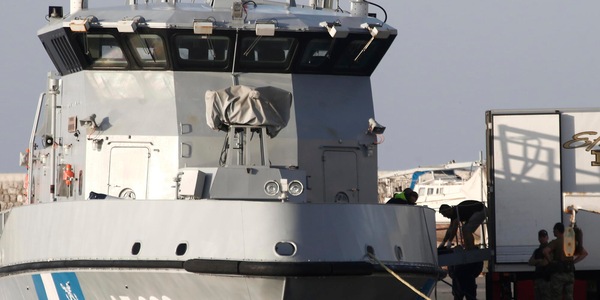 12 migranti morti nell'Egeo, 6 tra cui neonato in collisione con nave polizia