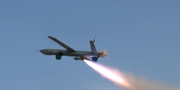 Media, raid Houthi contro campo militare forze governative in Yemen, 20 morti'