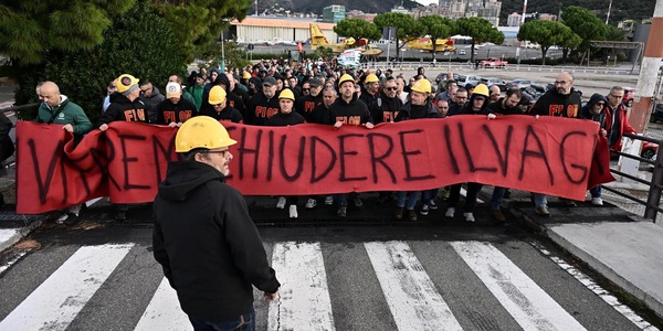 Ex Ilva, terminata l'occupazione dell'aeroporto di Genova