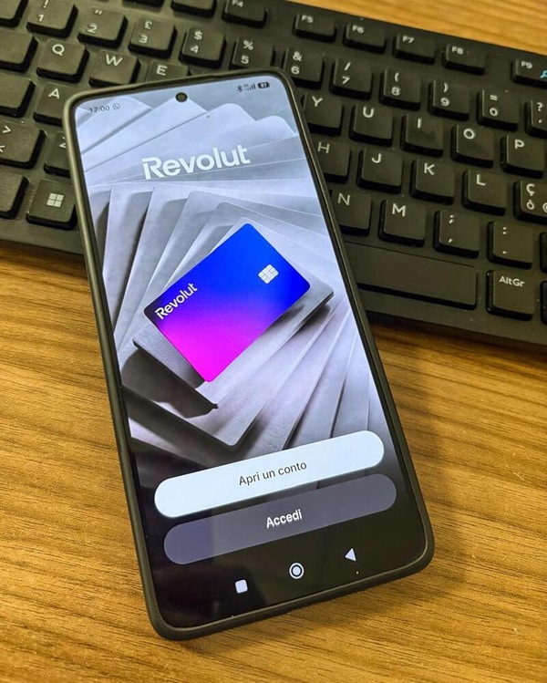 Adusbef, ancora problemi per utenti Revolut, subito indennizzi