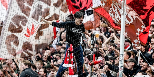Nuovo inno del St.Pauli, tra i 4000 brani proposti c'è 'Bella ciao'