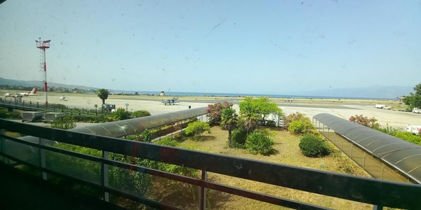 ++ Aeroporti Crotone e Reggio Calabria senza carburante, nessun disagio per Lamezia ++