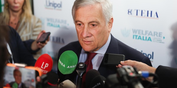 Tajani, blocchi dei tir sbagliati, non si danneggino produttori e consumatori