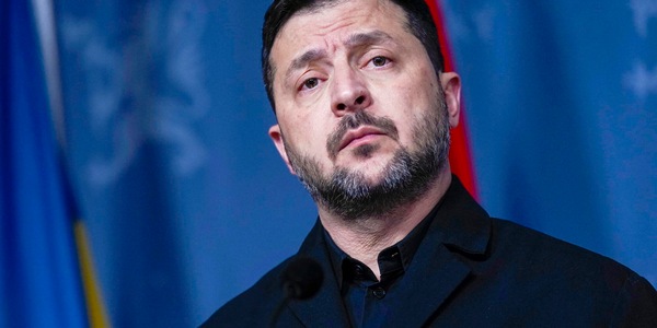 Zelensky, 'dai compassionevoli russi tre ondate di missili balistici su Kiev'