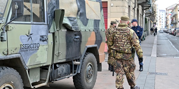 Salvini, i militari a Milano potranno intervenire con Lince e droni