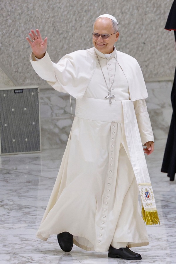 Il Papa non andrà ad Assisi, 'troppo presto'