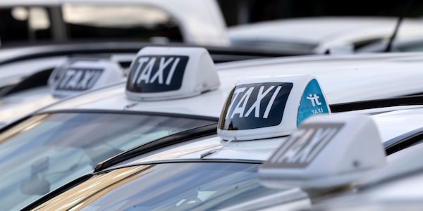Taxi, 'siamo tanti, manifestazione del 26 si sposta di fronte al Mit '