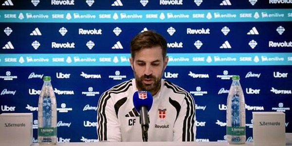 Fabregas esalta Paz: "Talento naturale, sa già cosa deve fare"
