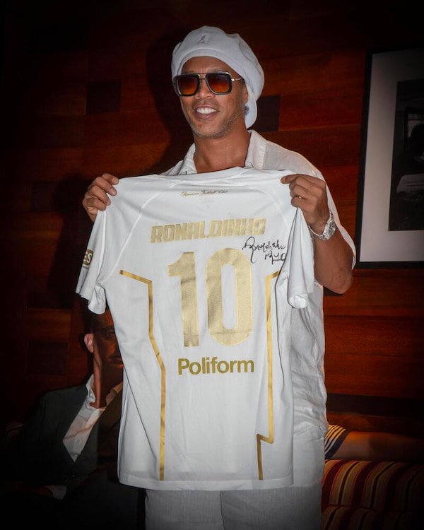 'Il ritorno è reale', Ronaldinho il 15 novembre in campo per Ravenna-Forlì