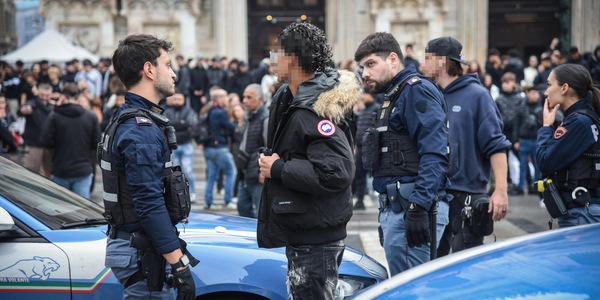 Cortei, oltre 150 perquisizioni a Milano e in altre 20 città