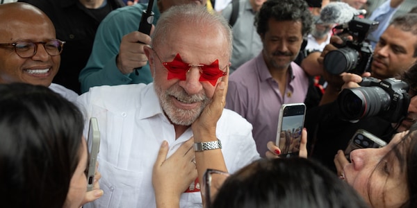 Lula vota a San Paolo e attacca Flavio Bolsonaro, 'è un bugiardo'