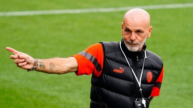 https://cdn.tuttosport.com/img/800/600/2022/10/04/212702244-f3d2b015-8736-4b01-ae3c-4b431ff002c9.jpg Milan, Pioli: “Vogliamo scrivere la storia. Bennacer leader. Chelsea? Non decisiva”