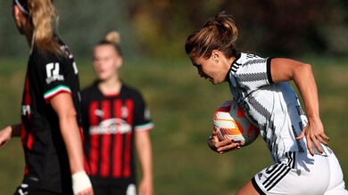 https://cdn.tuttosport.com/img/800/600/2022/10/22/172742117-f9923b1b-2068-47b7-836e-15973f4064c2.jpg La Juventus Women si sveglia tardi: il Milan si impone 4-3