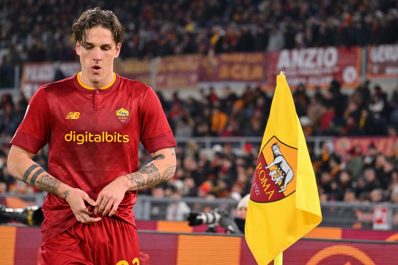 https://cdn.tuttosport.com/img/800/600/2023/01/13/072414267-56b72bbd-8f6b-46b8-b05e-6d426a1985ed.jpg Zaniolo, da Roma a Milano: rossoneri in pressing