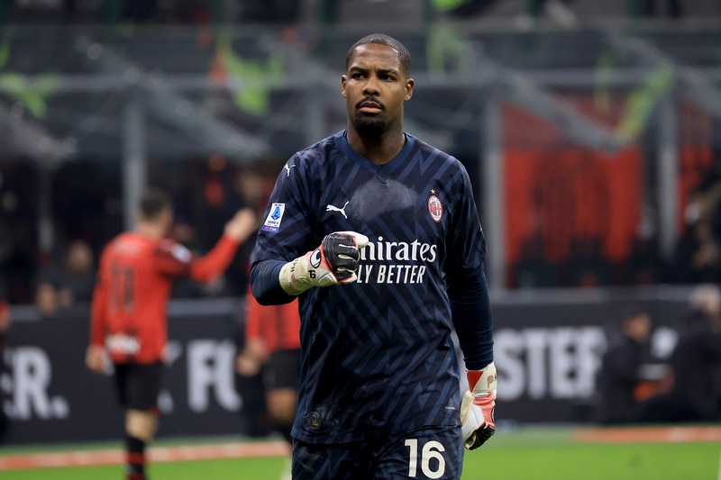https://cdn.tuttosport.com/img/800/600/2023/12/30/215603425-6a27ca01-addc-44dc-bd9a-b91d095266ee.jpg Milan, si complica il rinnovo di Maignan. Moncada cerca un difensore