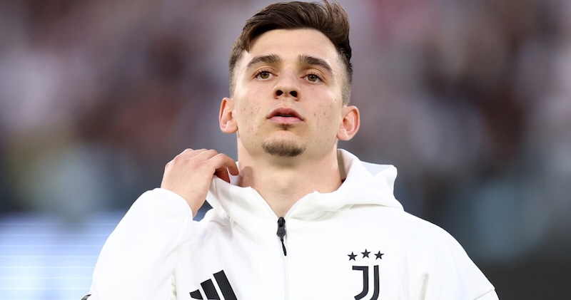 https://cdn.tuttosport.com/img/800/600/2025/07/22/062200320-f88b8c19-581d-4c67-a243-e4c90d091444.jpg