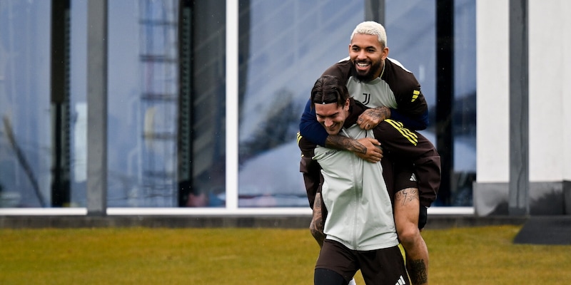 https://cdn.tuttosport.com/img/800/600/2025/08/01/110706082-5e4ee144-d1b3-4d3d-8792-a7e218a933d9.jpg
