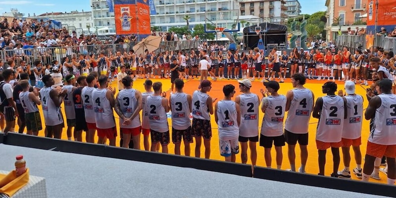 https://cdn.tuttosport.com/img/800/600/2025/08/02/152714299-a365c6eb-44fb-4064-8037-ab2b8d29b620.jpg