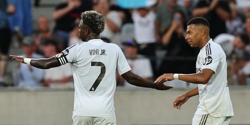 https://cdn.tuttosport.com/img/800/600/2025/08/18/182113376-c0819ef7-4047-4474-84d5-de9a03edb5f8.jpg