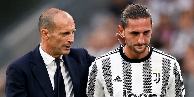 https://cdn.tuttosport.com/img/800/600/2025/08/27/072145513-7ec7b79d-fc27-4d82-bb10-1c9a9e857b00.jpg
