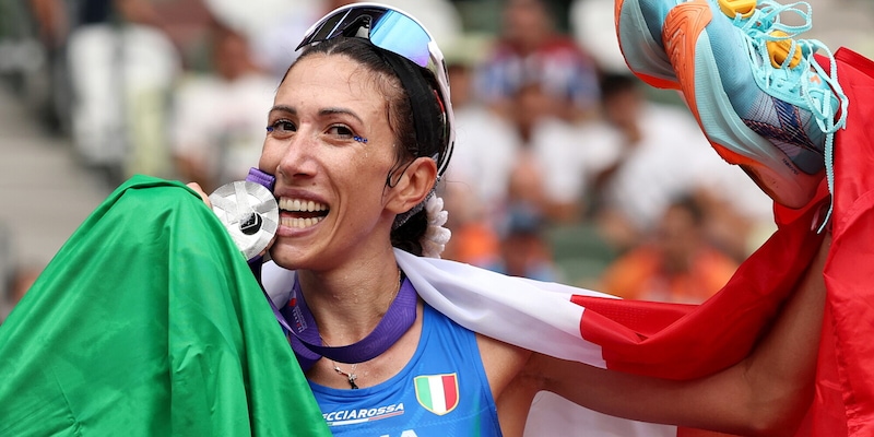 https://cdn.tuttosport.com/img/800/600/2025/09/13/055809915-32fa54e2-74db-4aa3-8878-fc4b6bdec31d.jpg