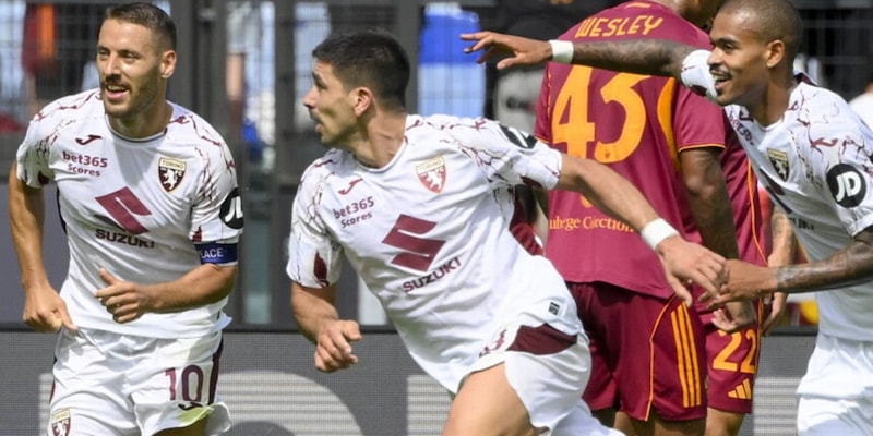 https://cdn.tuttosport.com/img/800/600/2025/09/14/121200750-fbebdebf-0549-4296-89f0-afb2a75bc991.jpg
