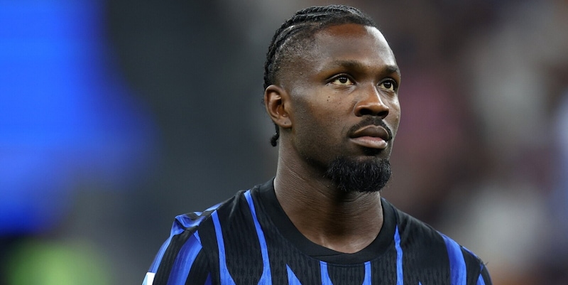https://cdn.tuttosport.com/img/800/600/2025/09/17/054355296-5401f90a-620f-4ab7-a451-5ba0c09844b3.jpg