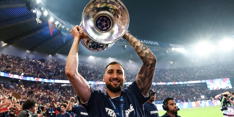 https://cdn.tuttosport.com/img/800/600/2025/09/22/174442827-68f82363-918a-44c4-948c-5a4a6fb678d6.jpg