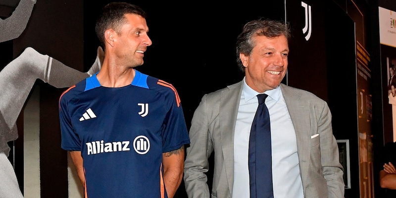 https://cdn.tuttosport.com/img/800/600/2025/09/28/063121223-0a3d4639-1e4e-4a43-a197-ad64df99cb2a.jpg