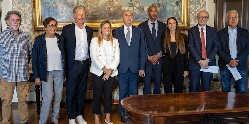 https://cdn.tuttosport.com/img/800/600/2025/09/29/145122756-a70713cc-a540-4f9d-9aba-c5ca38d2c9fa.jpg