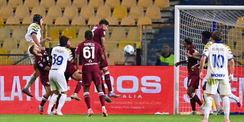 https://cdn.tuttosport.com/img/800/600/2025/09/29/183202757-0f793972-2fd5-4d4a-a555-1868a7fd901e.jpg
