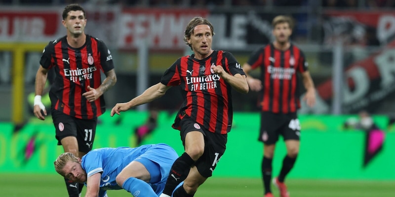 https://cdn.tuttosport.com/img/800/600/2025/09/30/135225119-34057bee-ec56-4f0e-a4ee-f534b38a8e00.jpg