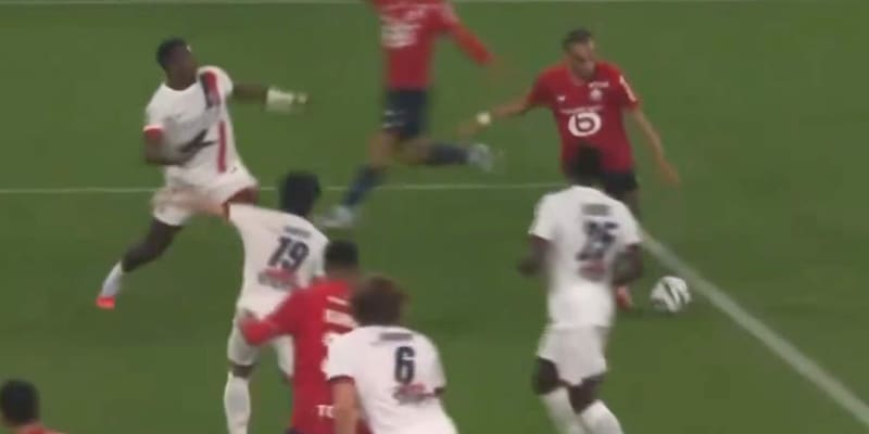 https://cdn.tuttosport.com/img/800/600/2025/10/05/203816098-33e87cf1-da27-4082-b30e-cb9bacd2a358.jpg