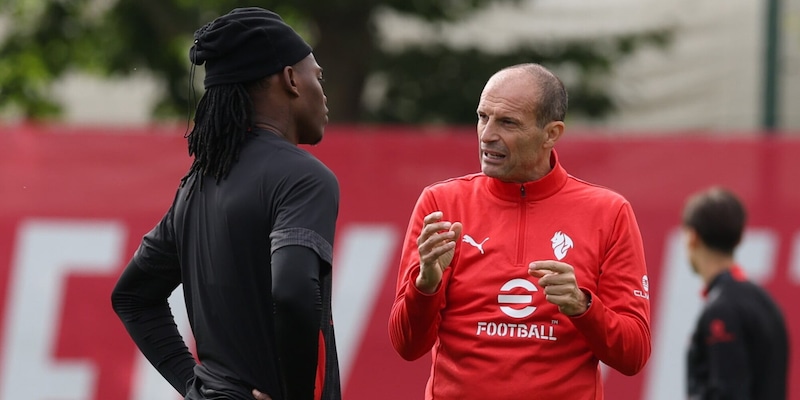 <p>&ldquo;Leao rischia di autoescludersi, Allegri ha tutto da guadagnare. Milan da Scudetto&rdquo;</p>