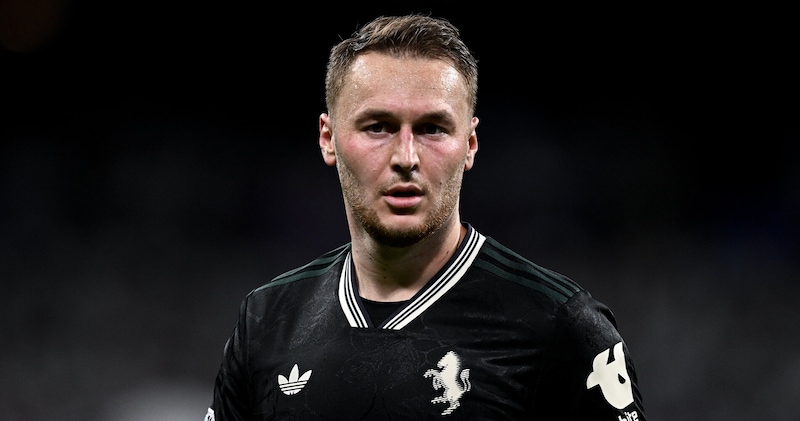 https://cdn.tuttosport.com/img/800/600/2025/10/23/083820766-fc93581e-9622-4990-af19-e7c21e9e1e78.jpg