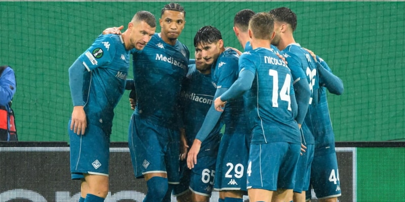 https://cdn.tuttosport.com/img/800/600/2025/10/24/085859020-59b11e44-7e61-48a1-a15e-df6767b21078.jpg