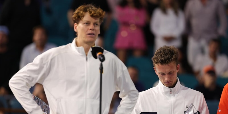 <p>Sinner si prende tutto: &ldquo;Difficile da immaginare. Alcaraz? Ora inizia un nuovo capitolo&rdquo;</p>