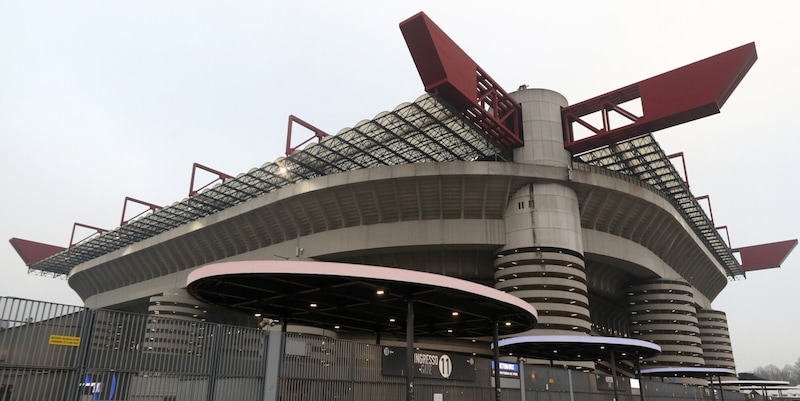 <p>San Siro, la "negoziazione creativa": lo scambio tra il consulente Inter e i vertici Oaktree</p>