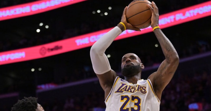 <p>Playoff NBA al via: brillano Lakers e Nuggets, LeBron-Jokic show! Cavs e Knicks battono Raptors e Hawks</p>
&nbsp;