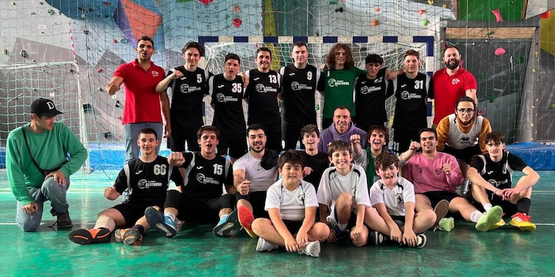 <p>Pallamano Derthona, domenica da incorniciare</p>