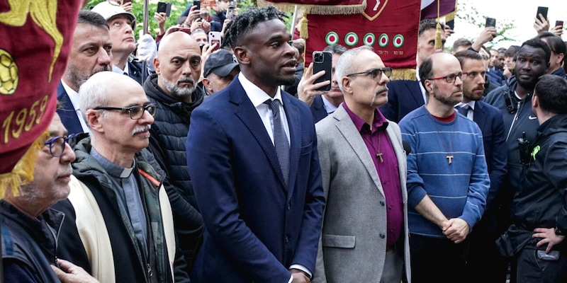 Superga, 77 anni fa: l'omaggio corale al Grande Torino