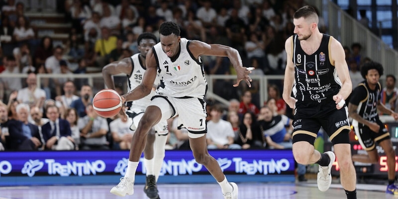 https://cdn.tuttosport.com/img/800/600/2026/05/24/195458919-e8c0bb62-0d1d-449a-93b0-9fc5657b0e3b.jpg