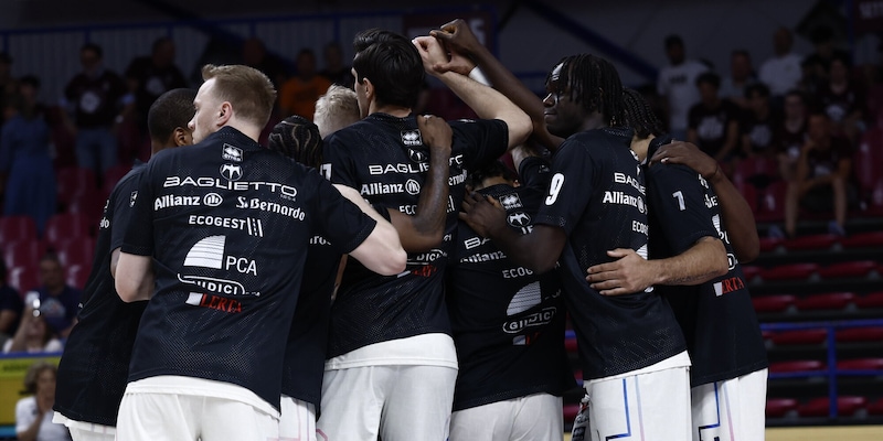 https://cdn.tuttosport.com/img/800/600/2026/05/27/154431214-85c01bbd-52e0-4faa-bed6-32b486f8842b.jpg