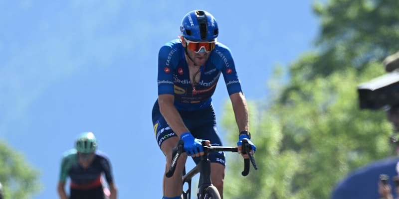Il Giro degli italiani si colora