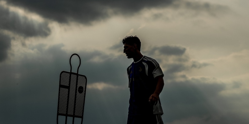https://cdn.tuttosport.com/img/800/600/2026/07/30/141137063-133075e9-54ad-41b0-bb4c-ca1fa8a8e57f.jpg