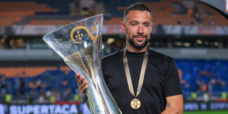 https://cdn.tuttosport.com/img/800/600/2026/08/07/140701945-c5ca4c91-5437-419c-bfd1-5d46dc6dcaaf.jpg