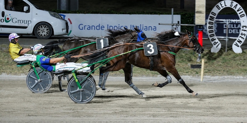https://cdn.tuttosport.com/img/800/600/2026/08/23/090736486-d24475fb-4056-42a8-bc15-8a4d49ce6992.jpg