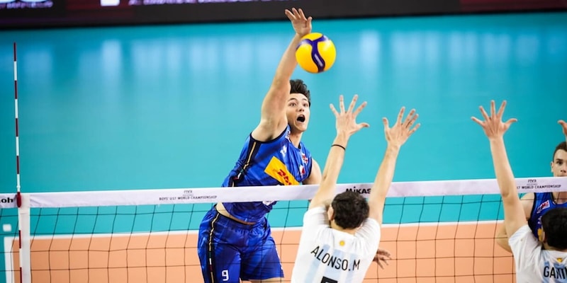 https://cdn.tuttosport.com/img/800/600/2026/08/25/160428454-50e0e9b8-d14d-4e5b-acd5-9e33554d7837.jpg