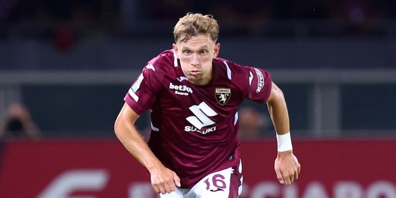 https://cdn.tuttosport.com/img/800/600/2026/08/27/113628728-e976ddc4-3cc4-47f5-8cc3-5bdf196189f7.jpg