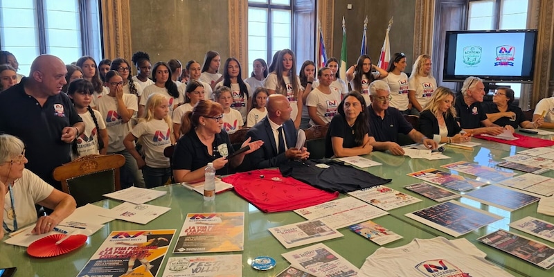 https://cdn.tuttosport.com/img/800/600/2026/08/28/155529583-be7892ec-45d0-450e-a098-88592794da3b.jpeg